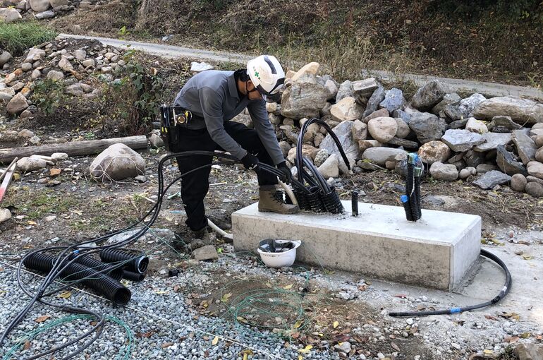 20FC1C96-D3C4-485C-9D01-1D587EE6D686