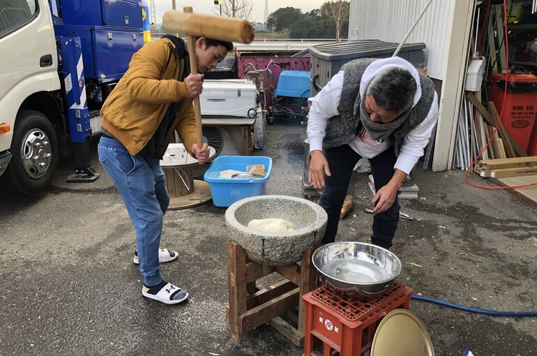 E52C61F4-2E0E-42DE-AF32-9A08476D9649